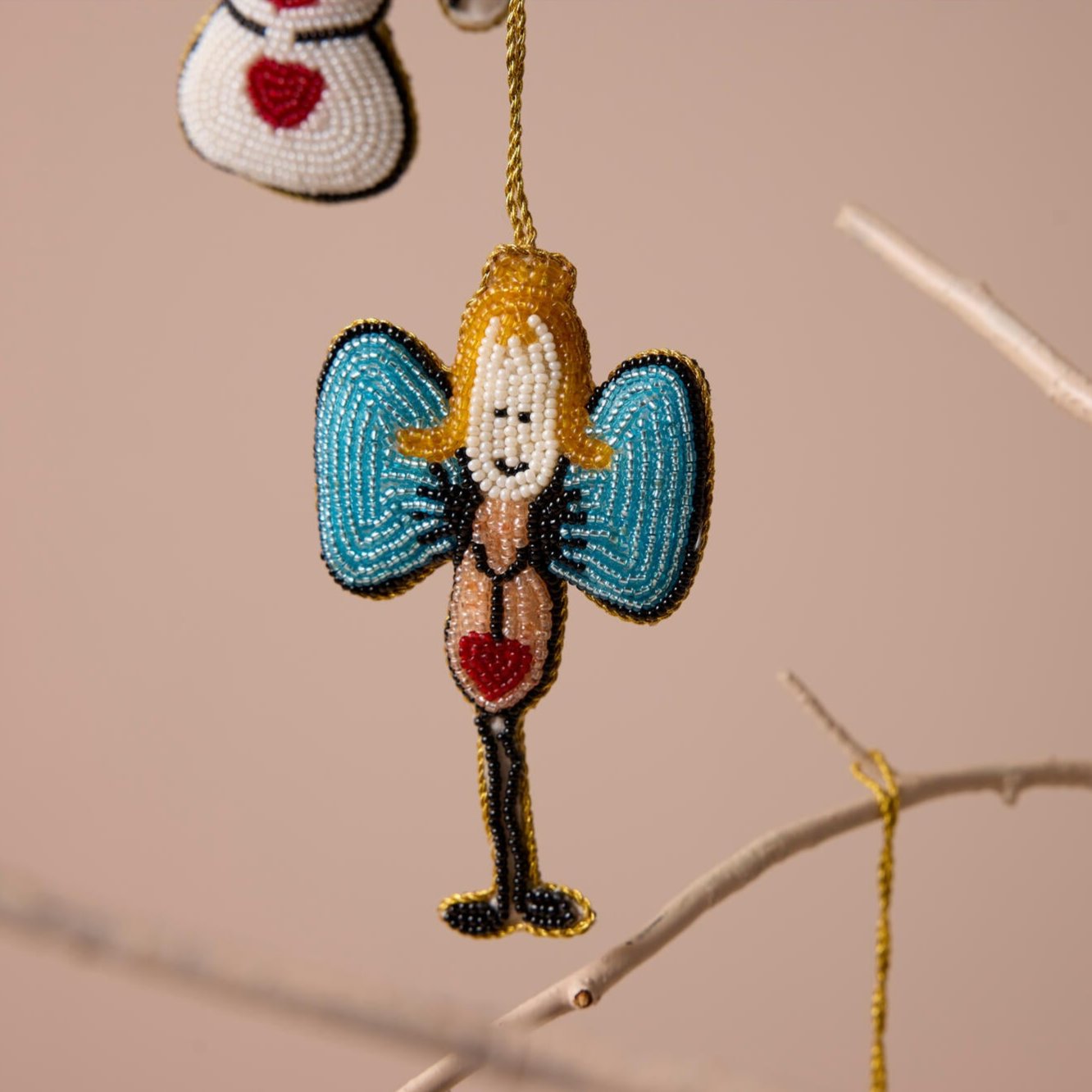 Angel Perle juleophæng - 6x12 cm.